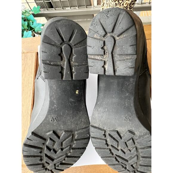 Marco Tozzi  comfortable Cushioned Chelsea ankle boot, black, leather size 39 - Picture 12 of 15